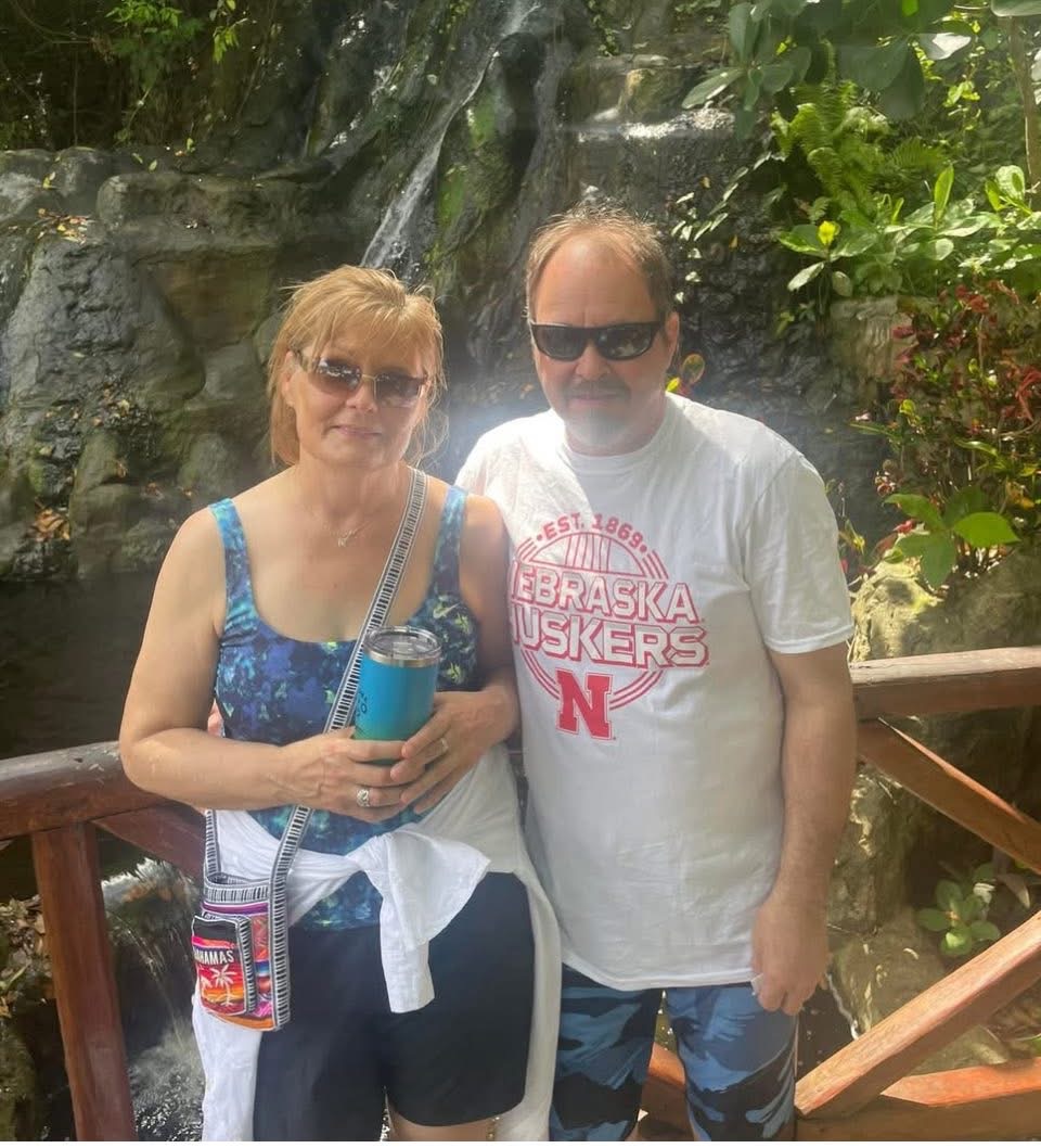 In Loving Memory of Carra Niverson — A Life Remembered in Omaha