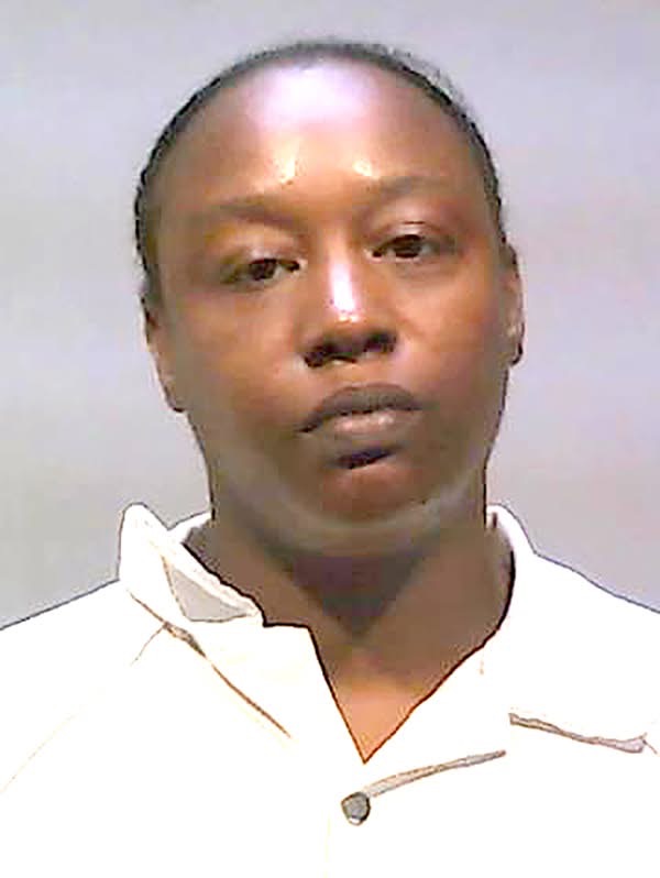 BREAKING NEWS: Kierra Carter Arrested After Violent Assault with Knife and Crowbar at Demopolis Walmart